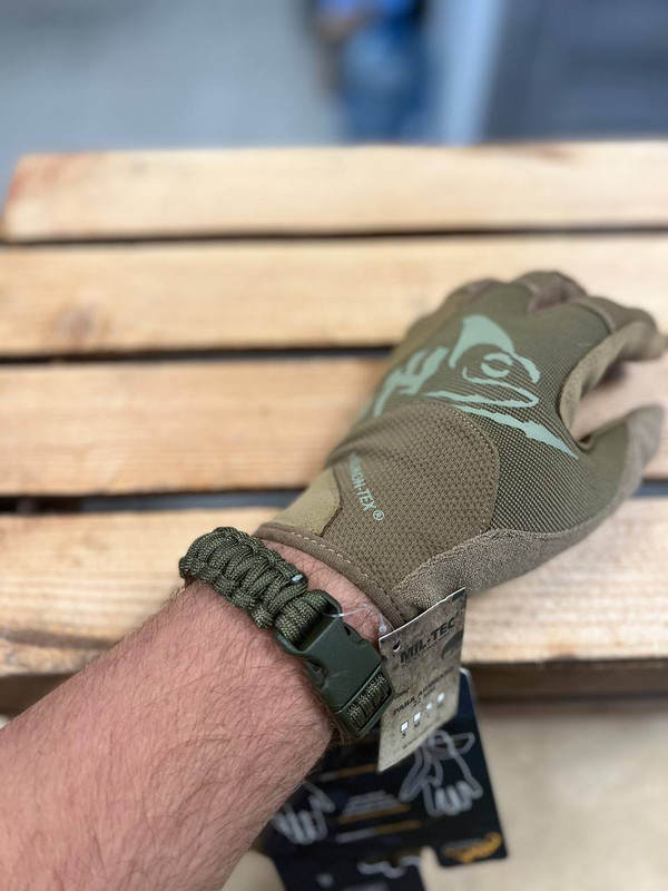 Браслет з Паракорду Mil-Tec S 15мм Олива PARA ARMBAND KST.-SCHLIESSE 15MM OLIV (16370101-902-S)